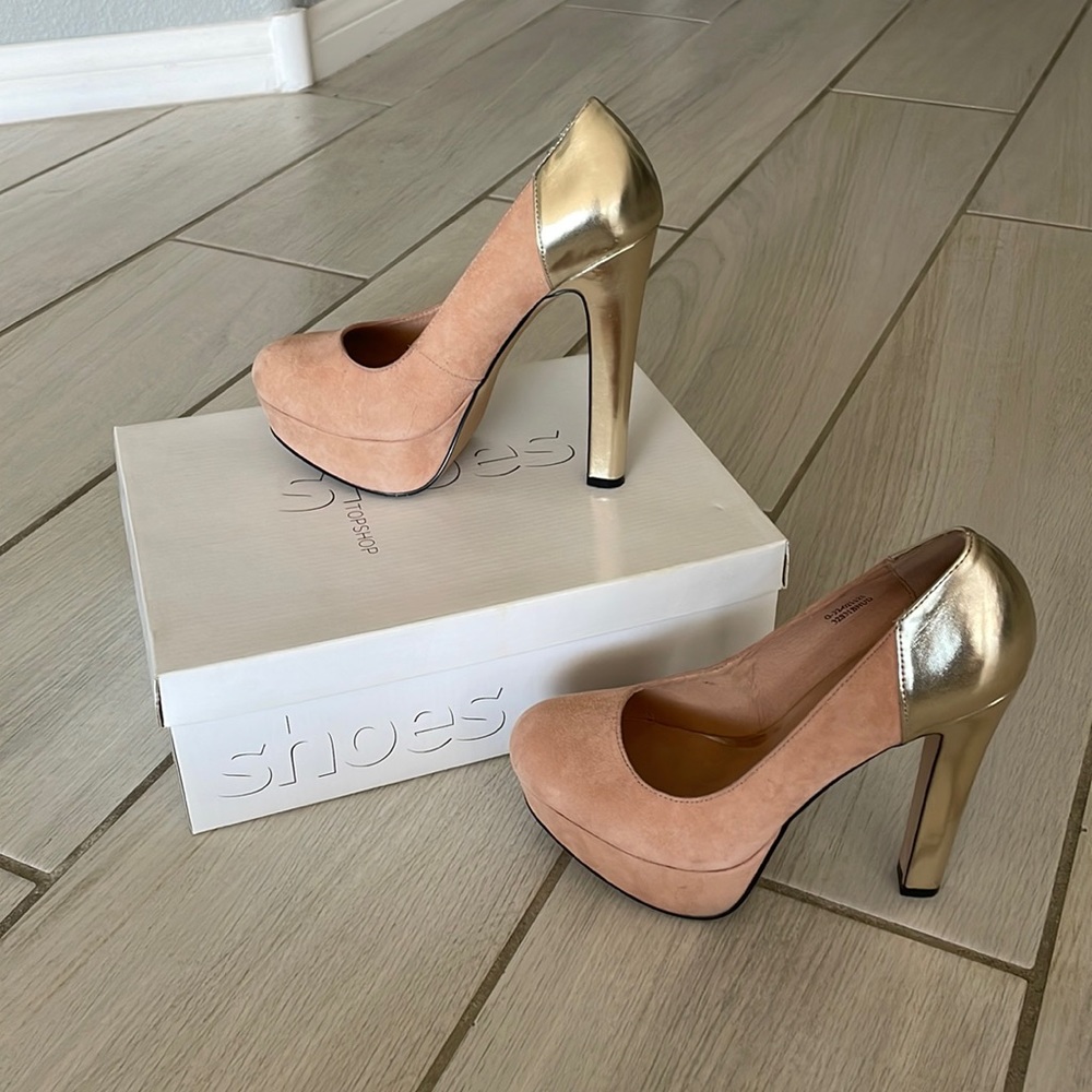 Topshop Blush Pink Suede Platform Pumps with Gold Heel